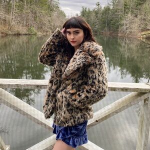 Nasty Gal Can’t Stop the Feline Faux Fur Leopard Coat size 6